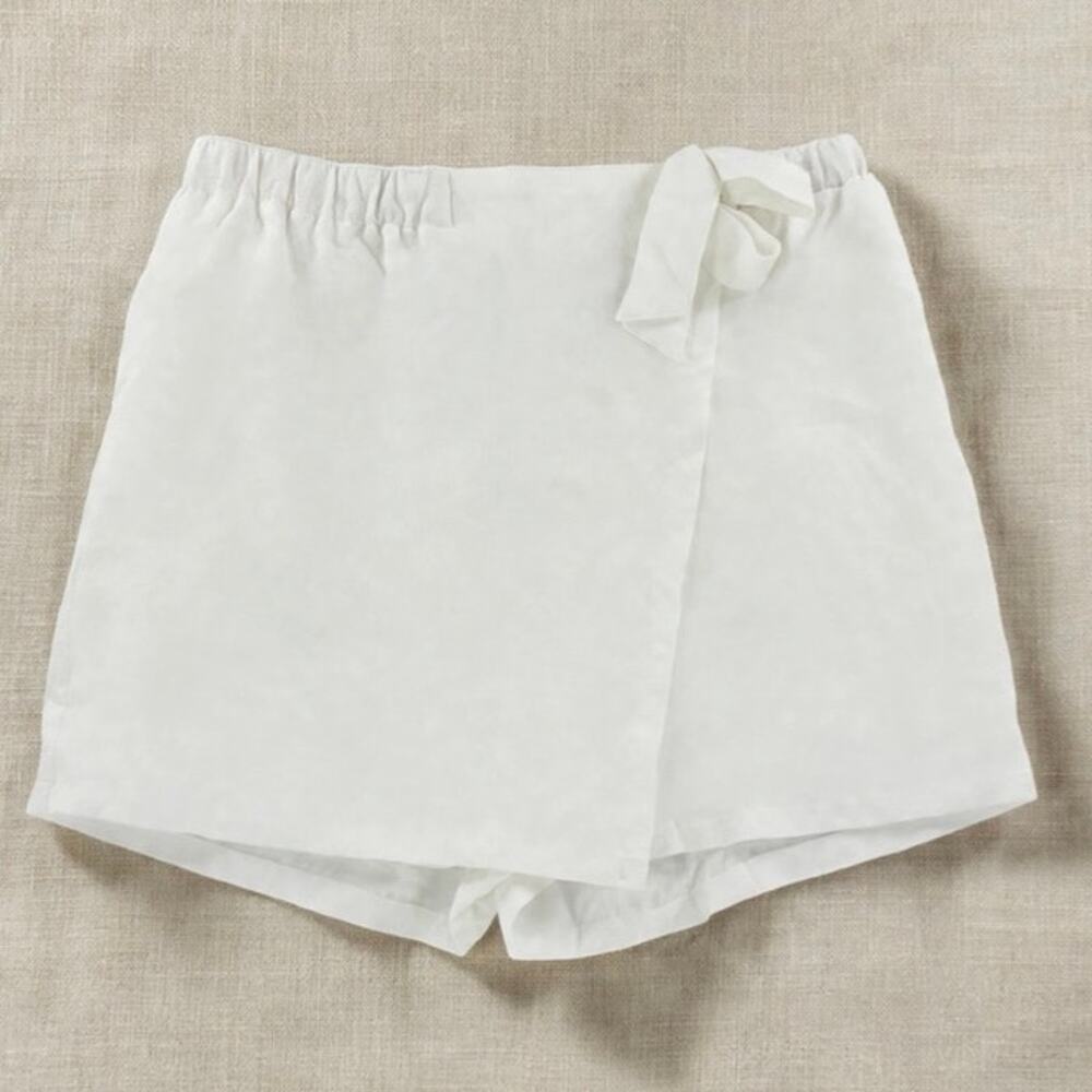 SHEIN White Wrap Tie Waist Skort Shorts Size L 8/10 Elastic Waist NWT